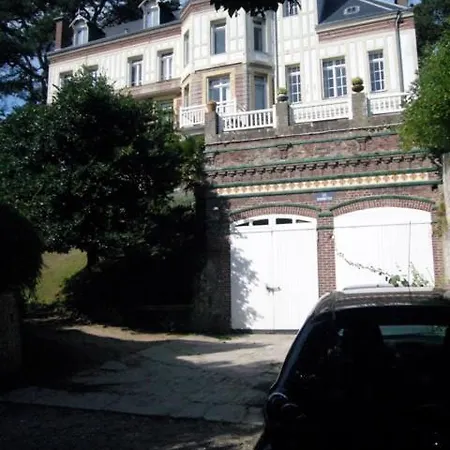 D'hotes Les Charmettes